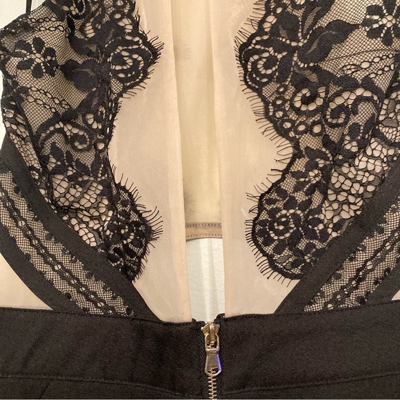 San Joy Black and Tan lace sleeveless halter top short romper size small - Picture 7 of 10